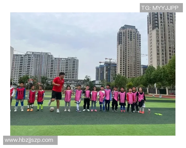 如何有机会与足球明星合影并留住珍贵瞬间的实用技巧与方法