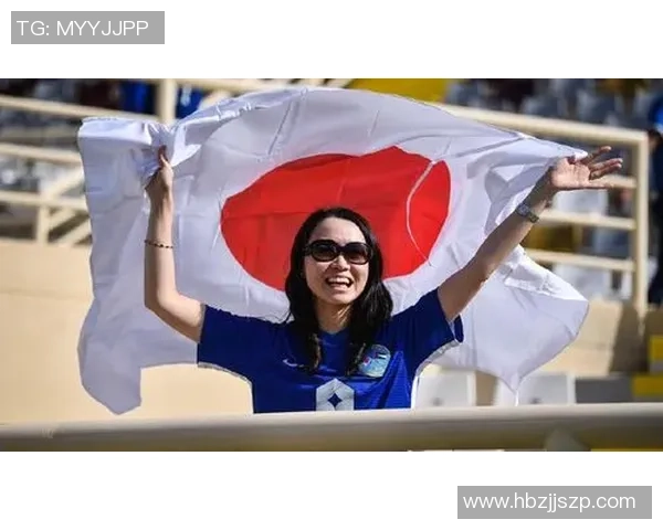 日本足球球星展现惊人肌肉力量掀起球迷热议彰显极致体能魅力